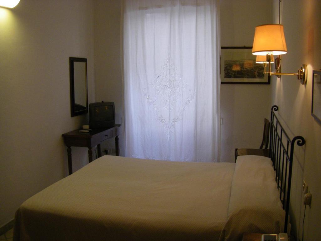 艾尔伯格卡那多罗酒店 锡耶纳 客房 照片